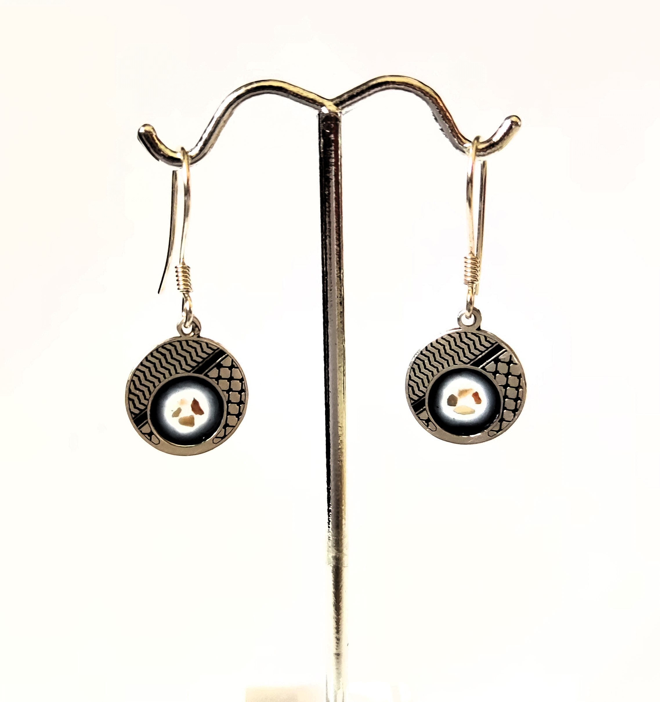 Kufiyyeh earrings. Silver and gold plated silver. Handmade in Palestine