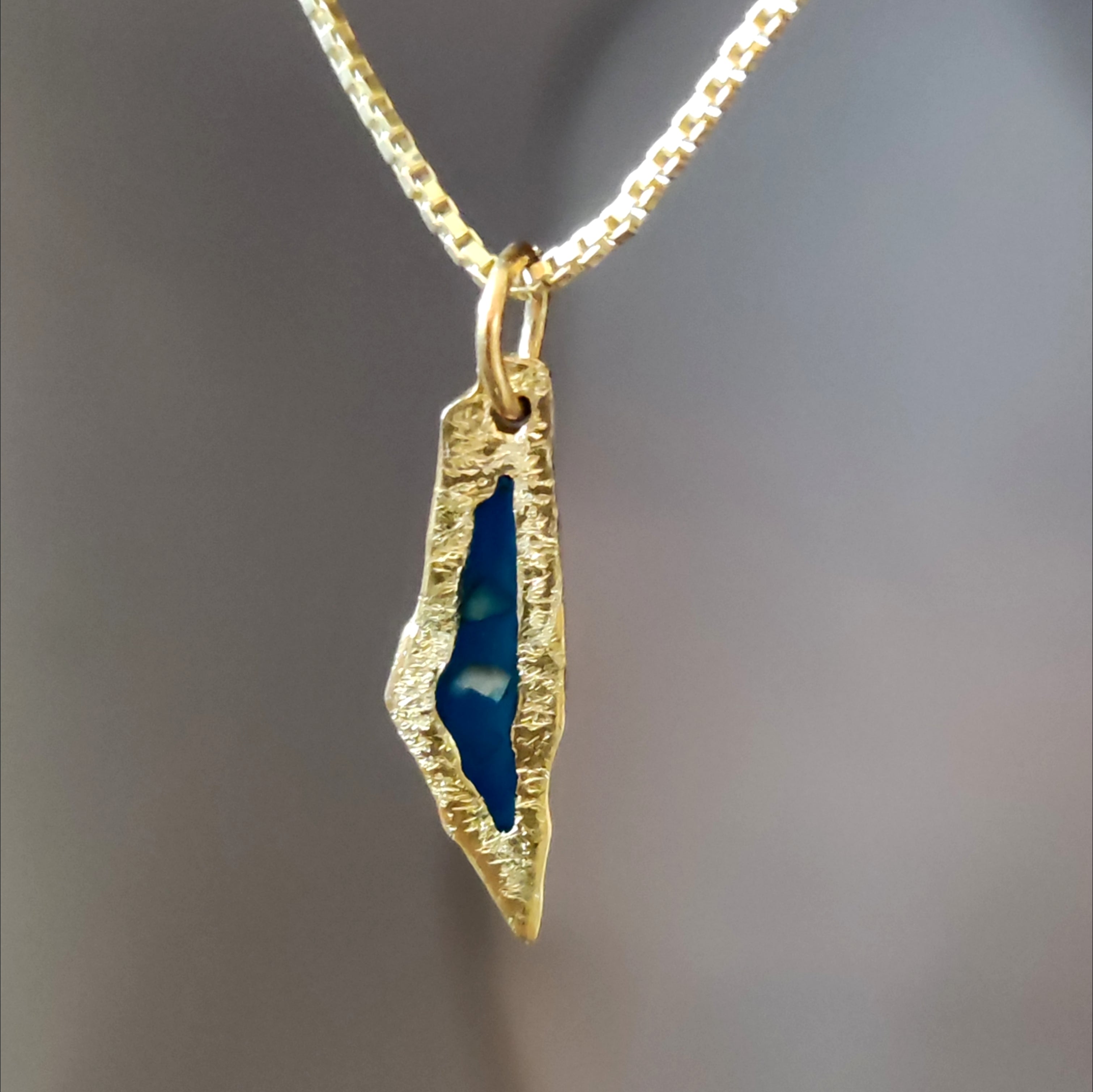 Palestine mini map necklace with a unique finish. Gold-plated silver. Handmade. 2