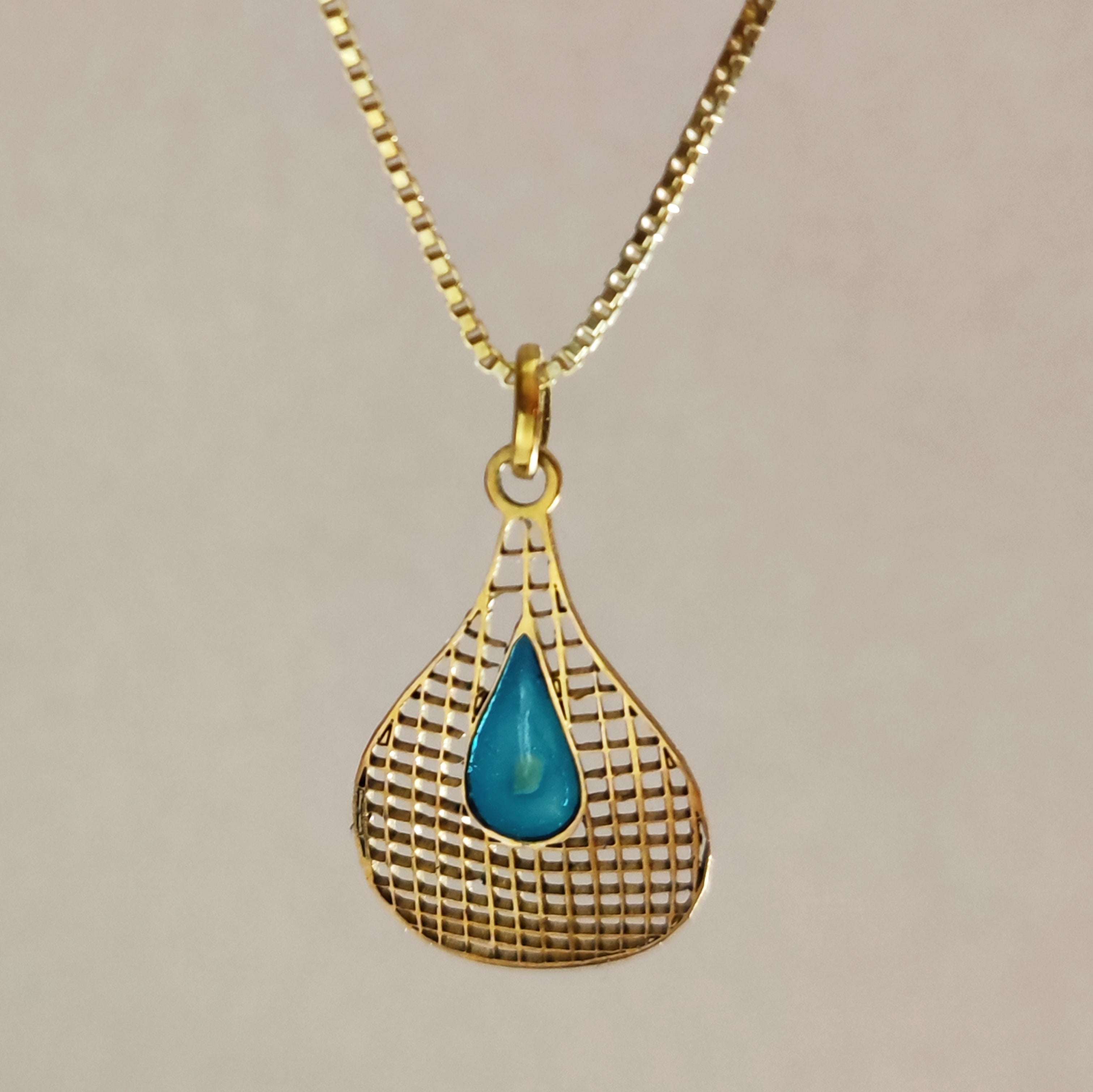The almonds necklace. Gold-plated silver. Handmade