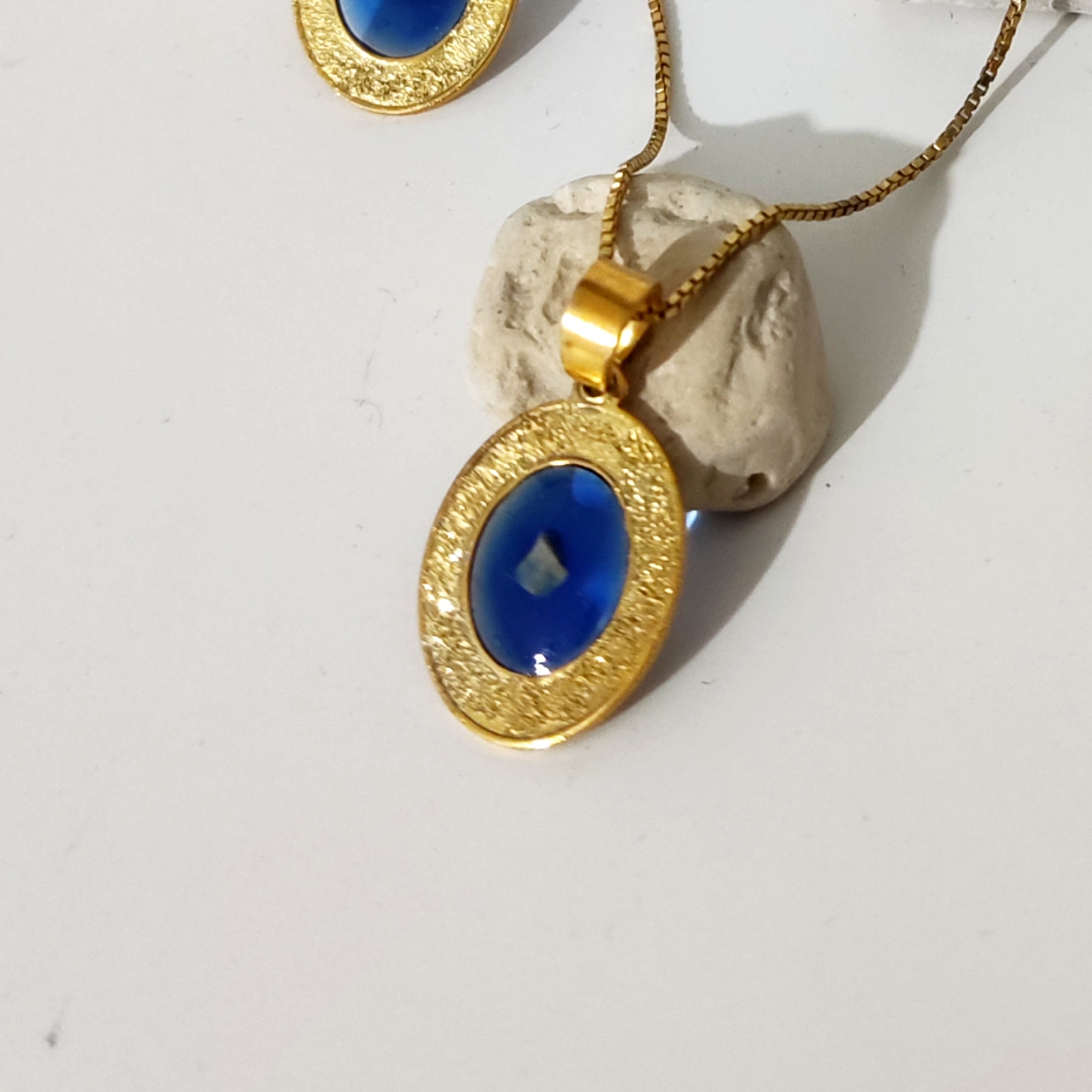 The Moon Necklace