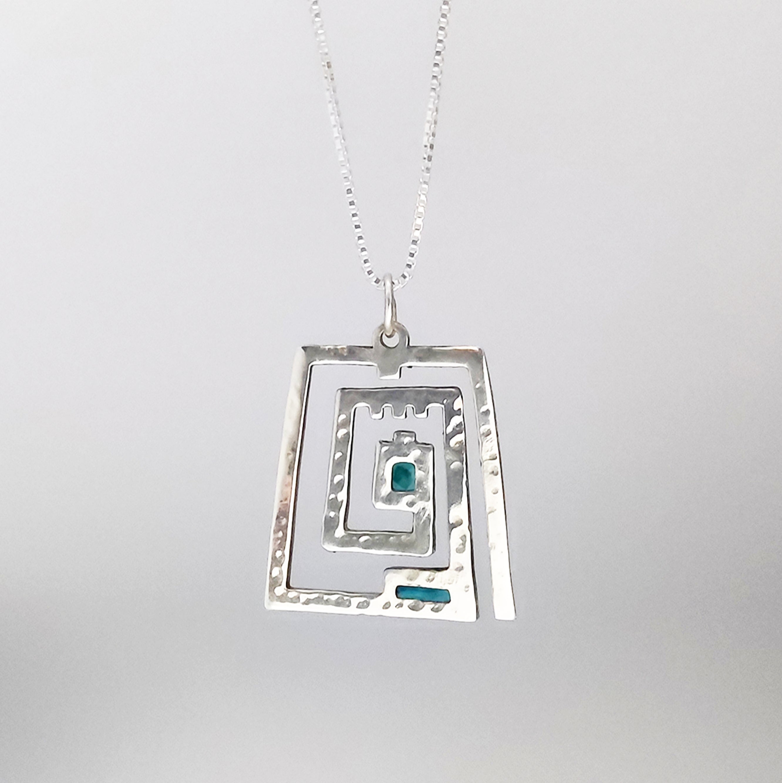 Falastin (Palestine) necklace in silver. Arabic Calligraphy. Authentic handmade jewelry in Palestine 
